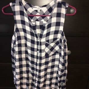 Trendy checkered top